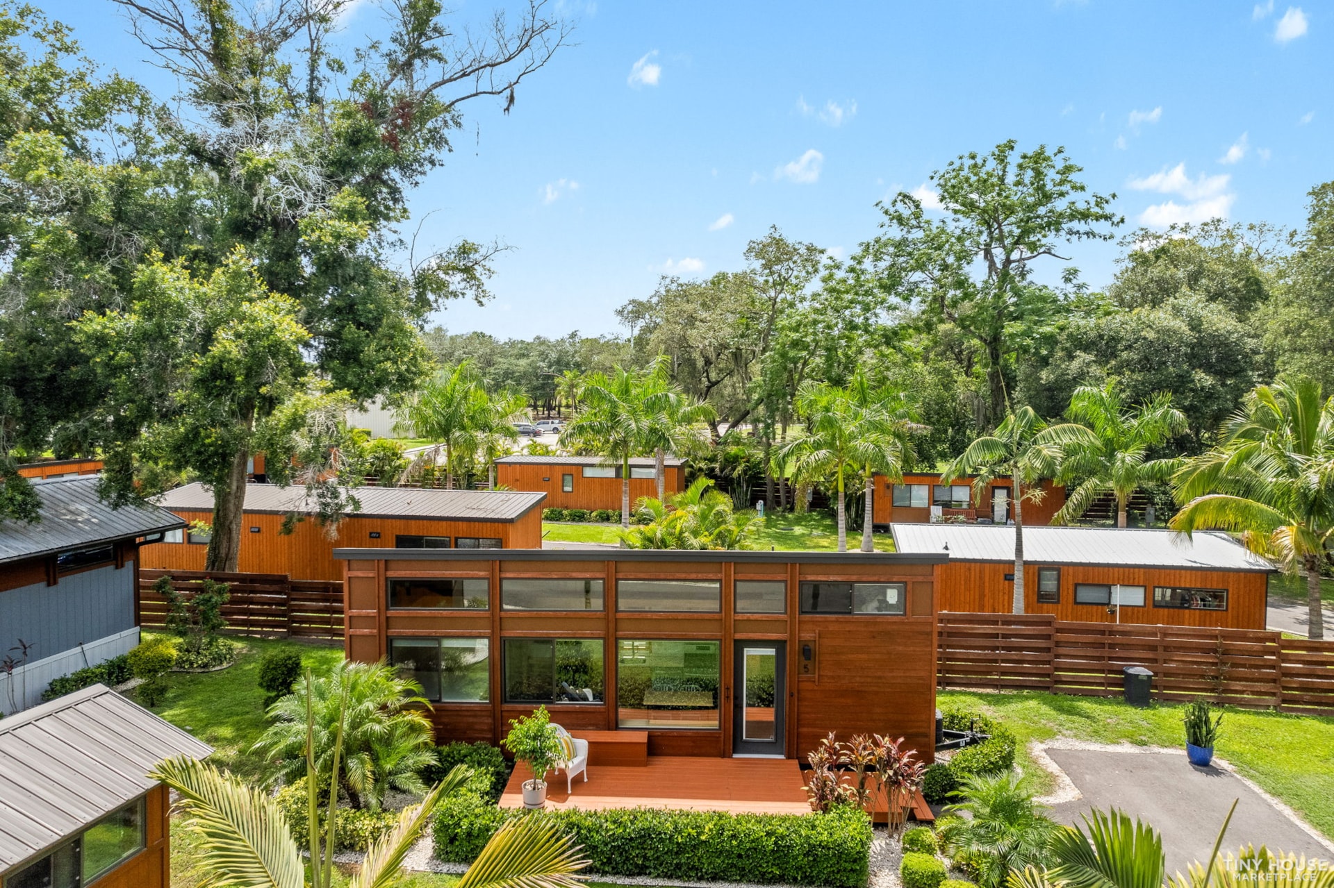 Eco-Friendly, Custom built Tiny House in ESCAPE Tampa Bay Village - Image 3 Thumbnail