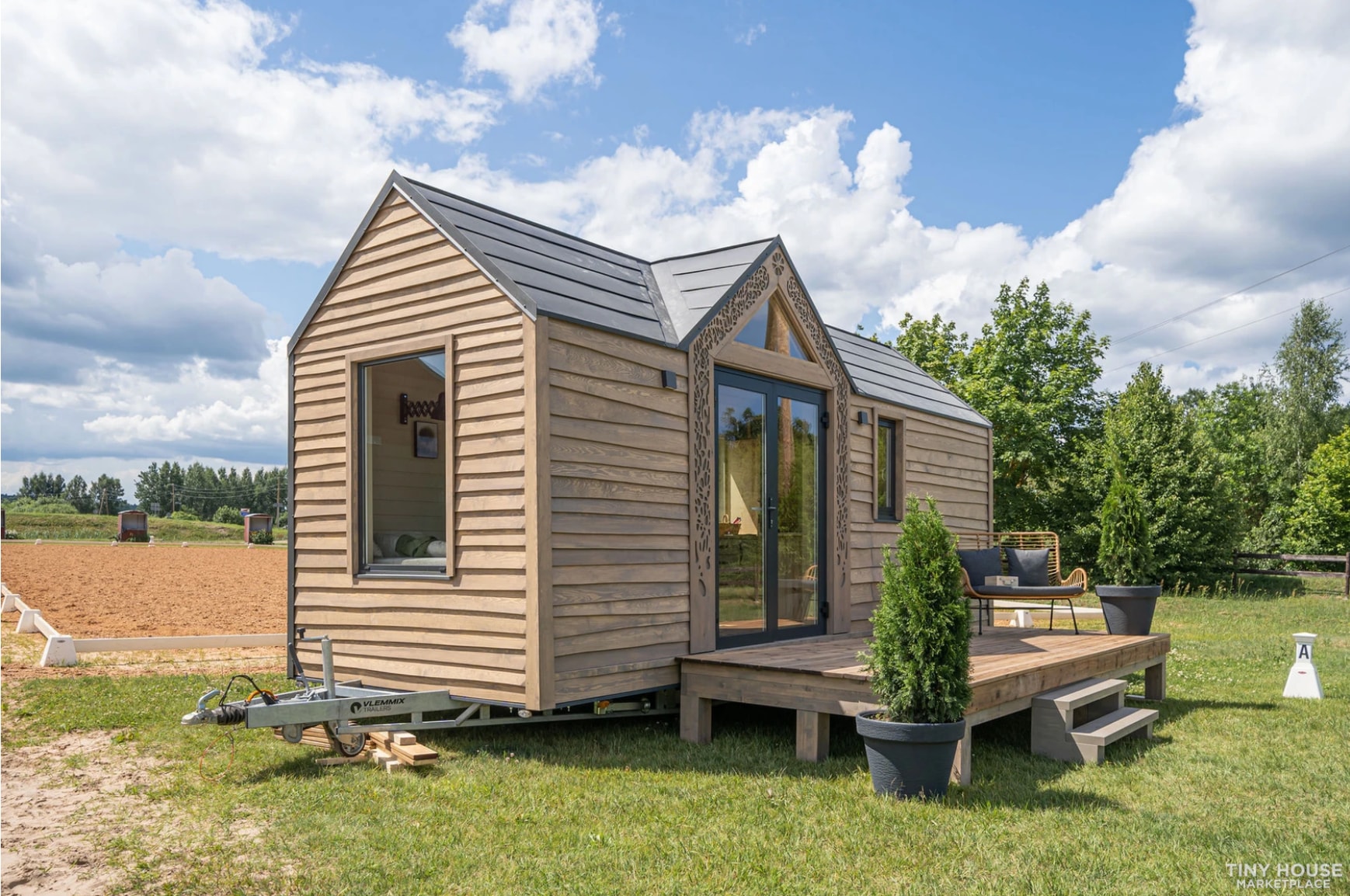 Eco-Luxe Tiny Home on Wheels: 194ft of Sustainable Elegance with Modern Comforts - Image 3 Thumbnail