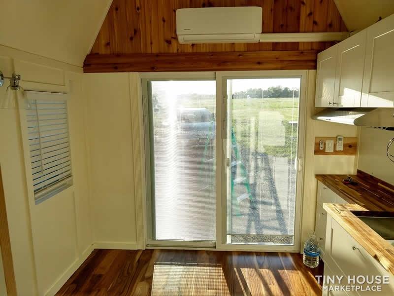 ** MUST SELL ** Tiny House, Hunting Cabin, Guest House - Image 3 Thumbnail
