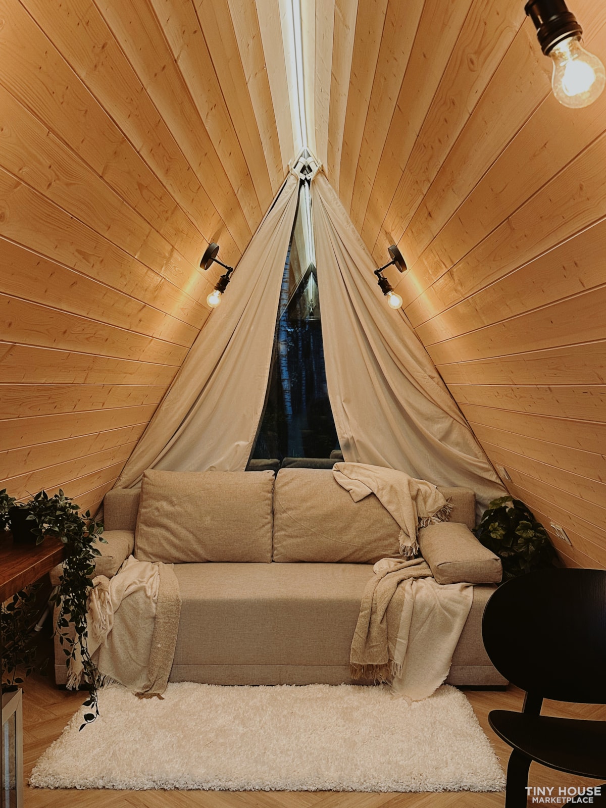 Elegant A-Frame house, transportable by Small Stays - Image 3 Thumbnail