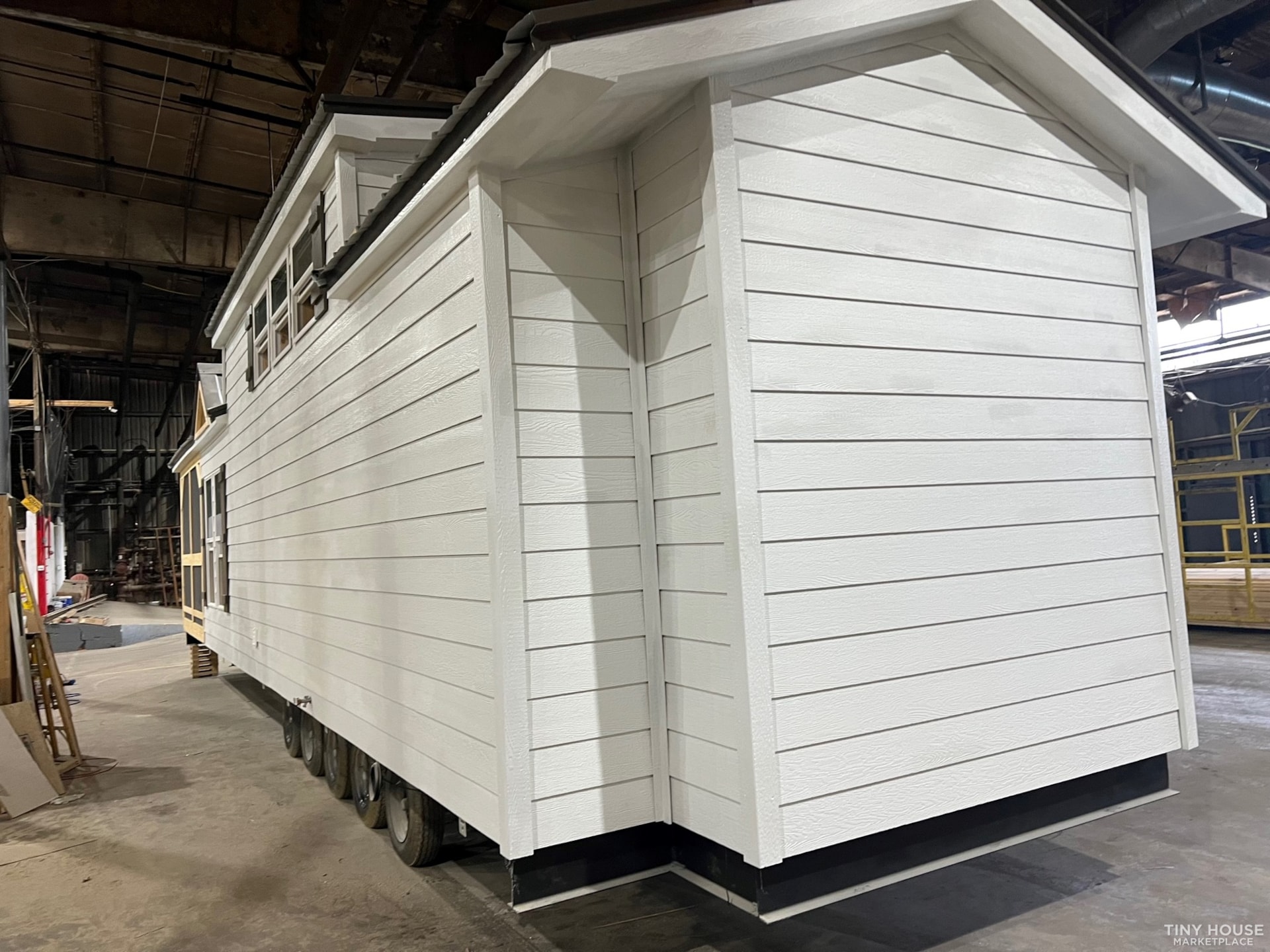 ELEGANT RUSTIC CABINS Tiny House On Wheels - Many Upgrades, Fully Customized - Image 4 Thumbnail