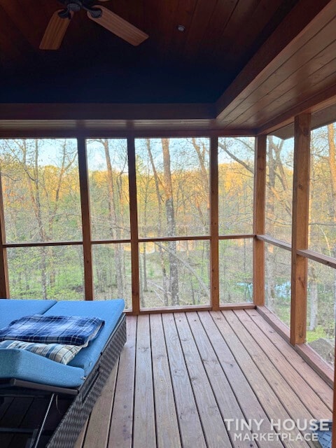 Escape Classic King Tiny Home on ZAGAT Award Winning Lake Resort - Image 3 Thumbnail
