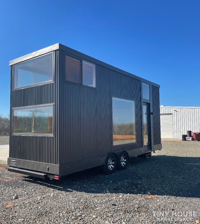 Escape ONE 2018 Model - Image 1 Thumbnail