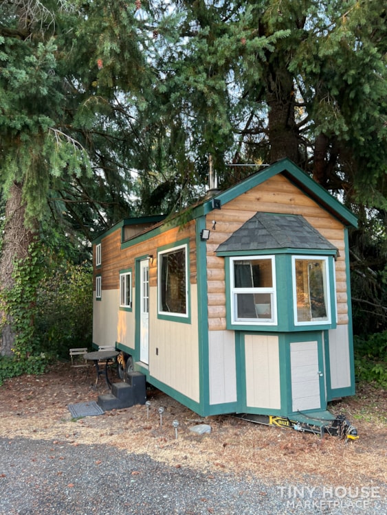 Evergreen Tiny Home - Image 2 Thumbnail