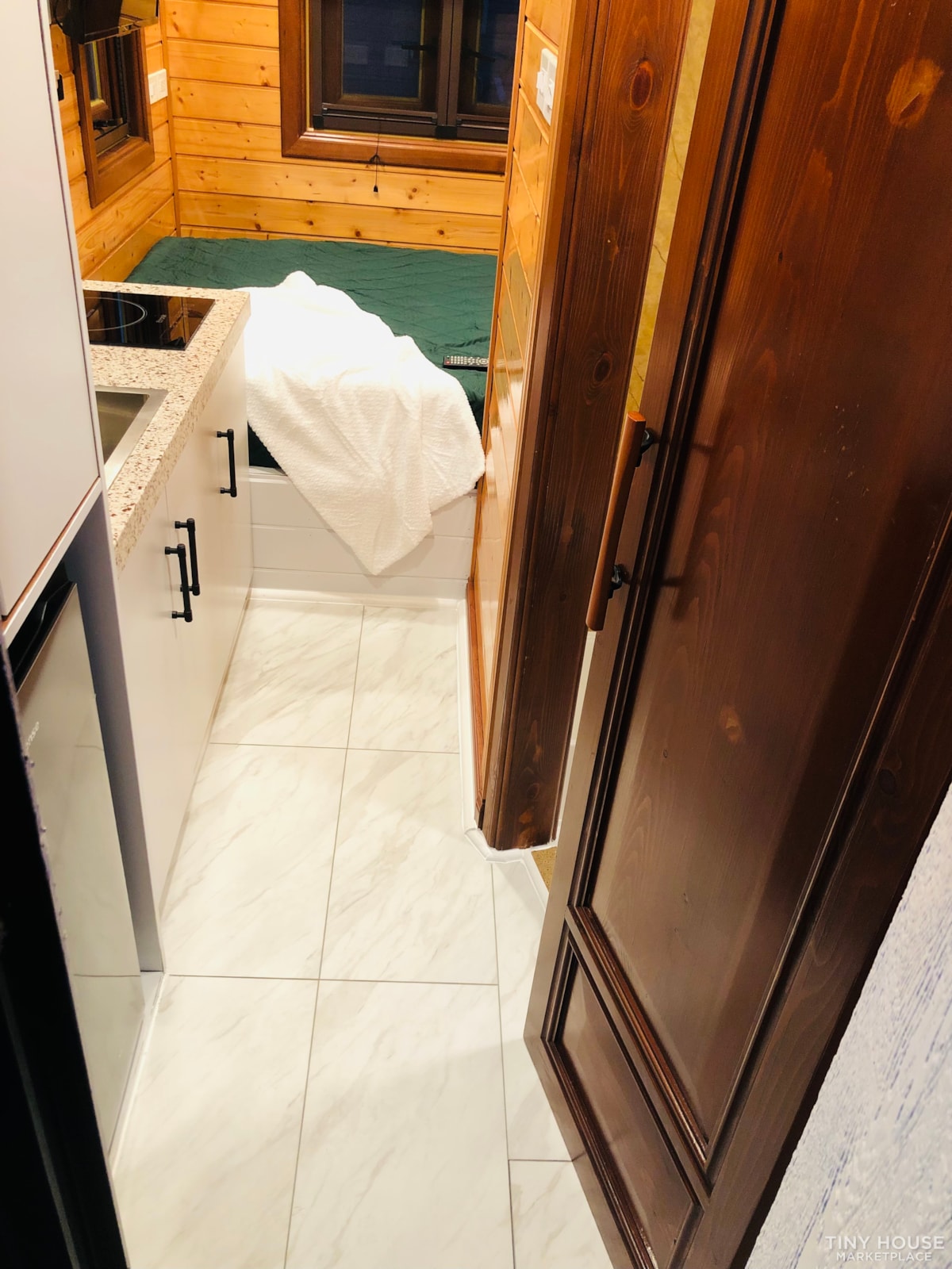 Exclusive custom-built tiny home! Free Delivery - Image 4 Thumbnail
