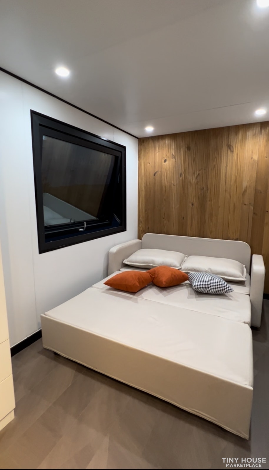 Expandable tiny house, comes with furnitures in picture - Image 4 Thumbnail