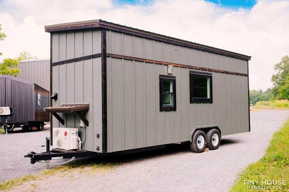 Expertly Built Custom Tiny Home - Image 2 Thumbnail