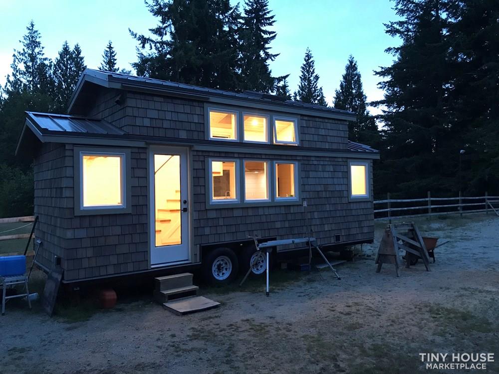 Exquisite Tiny Home on Wheels