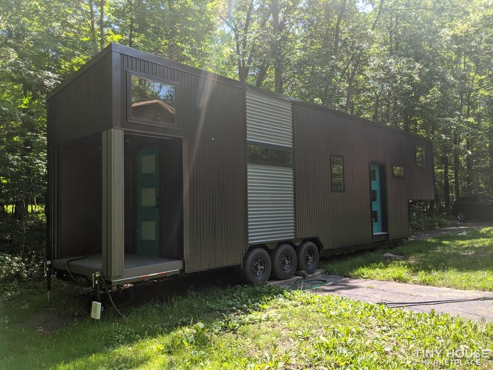 Poseidon - Modern Tiny House - Image 2 Thumbnail