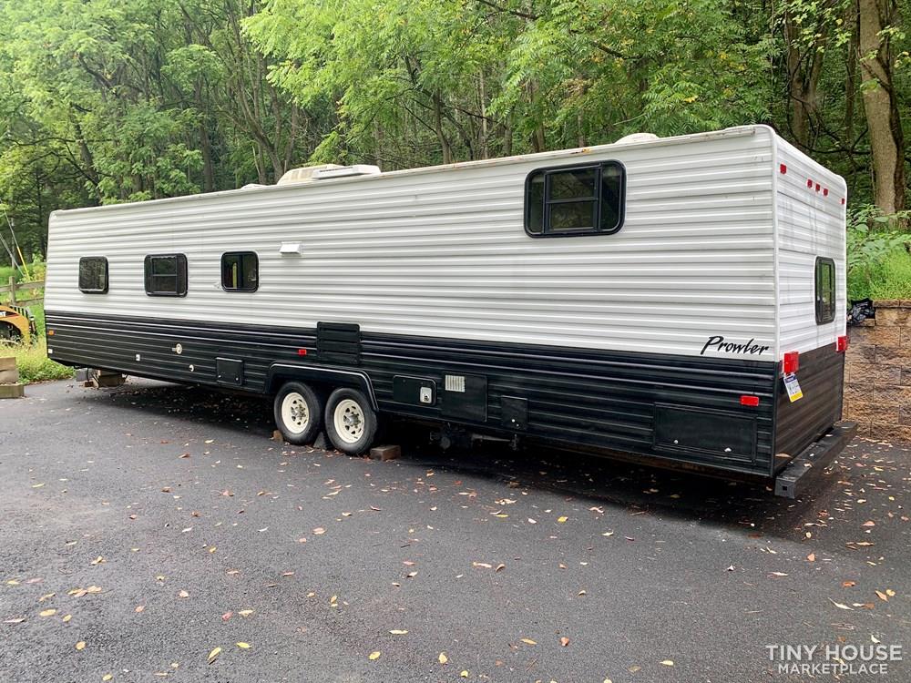 FLEETWOOD prowler camper 