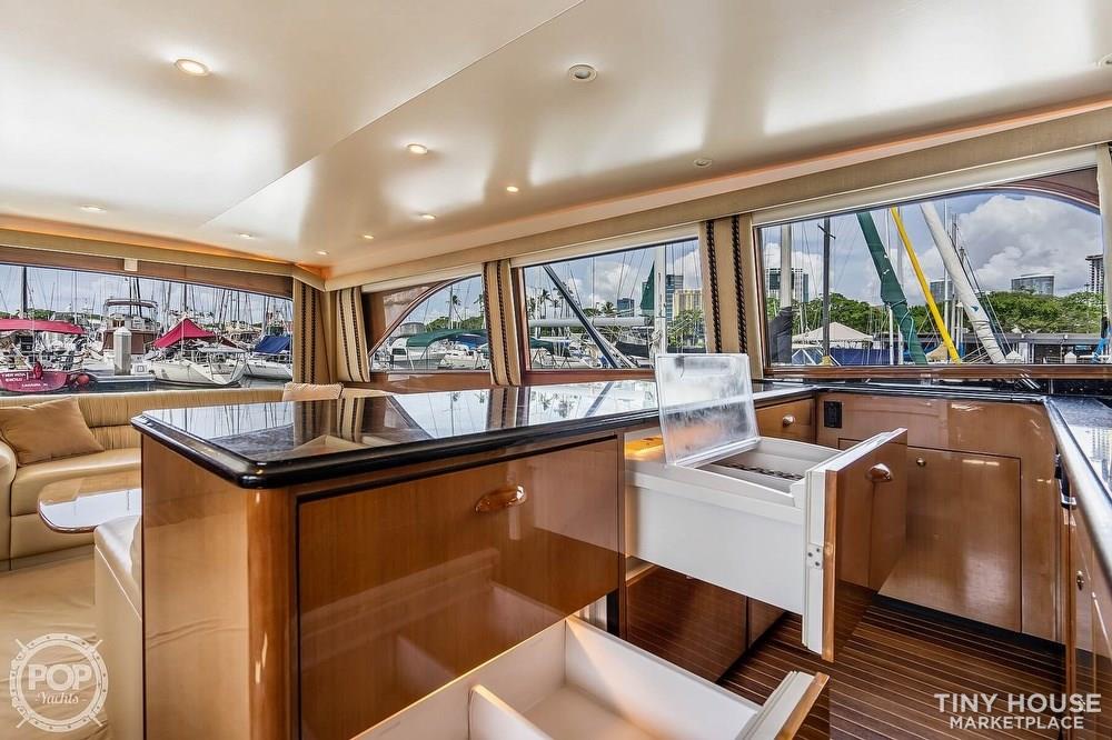 Floating Home/Luxury Yacht in Hawaii - Image 2 Thumbnail