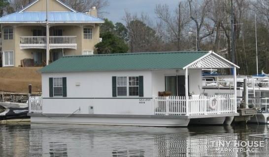 Floating Tiny Home on the beautiful Tchefuncte River, Mandeville, La.- $39,000 - Image 1 Thumbnail