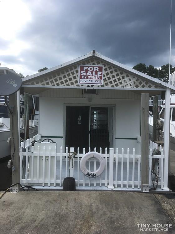 Floating Tiny Home on the beautiful Tchefuncte River, Mandeville, La.- $39,000 - Image 4 Thumbnail