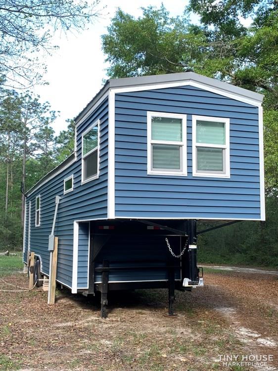 40’ 320 Square foot Tiny House on wheels - Image 2 Thumbnail