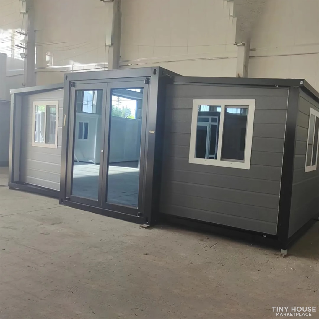 Foldable container House for sale - Image 1 Thumbnail
