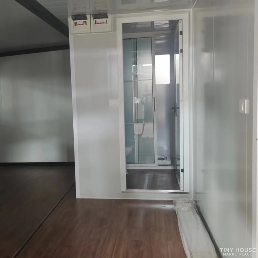 Foldable container House for sale - Image 4 Thumbnail