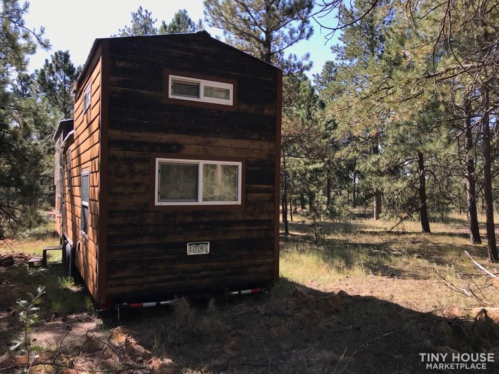 Full Sized Kitchen Tiny House Sleeps 6 - Image 2 Thumbnail
