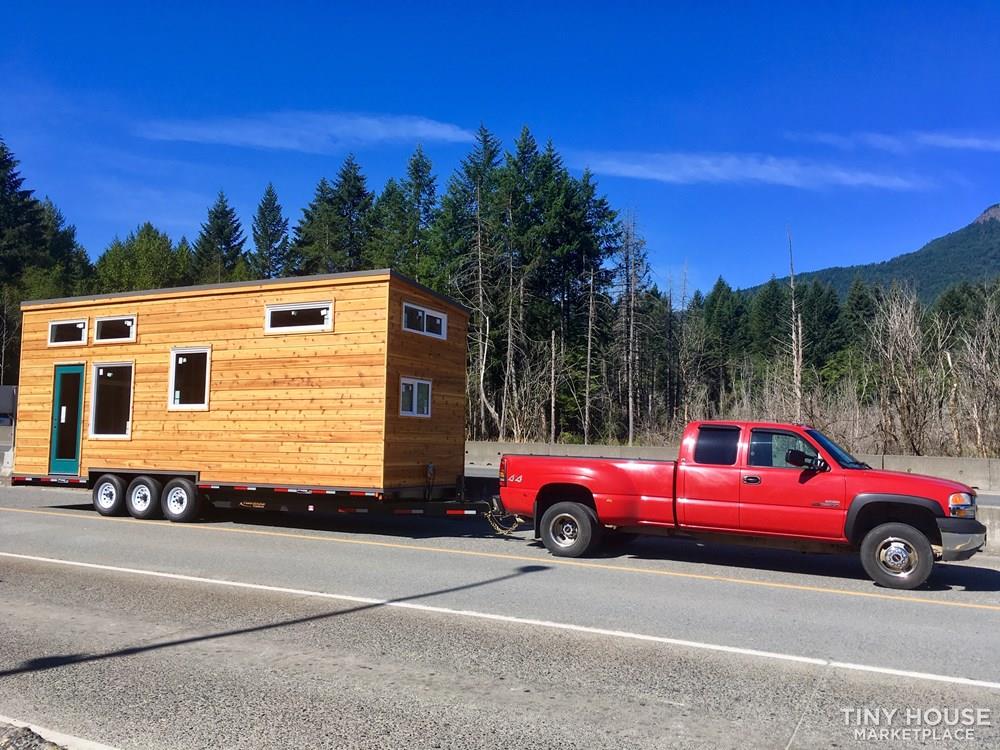Fully equipped 28' Tiny House 2018 built