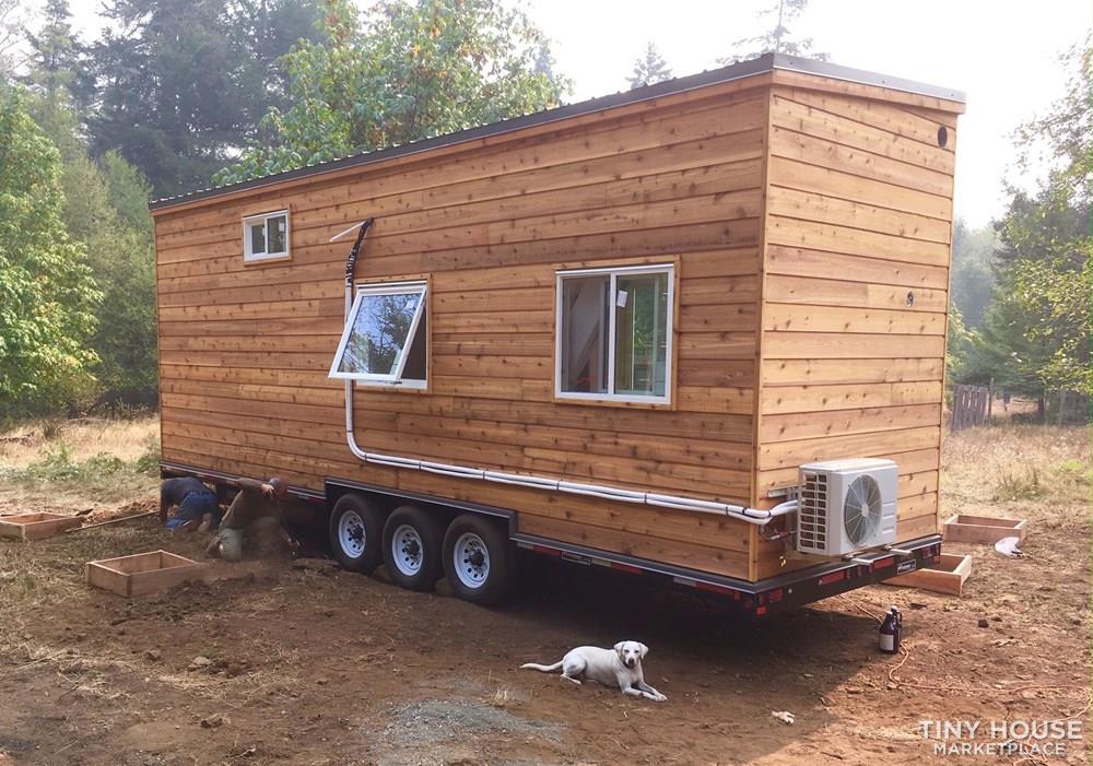 Fully equipped 28' Tiny House 2018 built - Image 3 Thumbnail