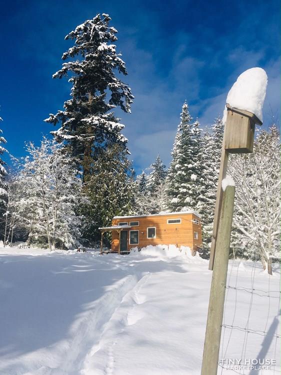 Fully equipped 28' Tiny House 2018 built - Image 4 Thumbnail