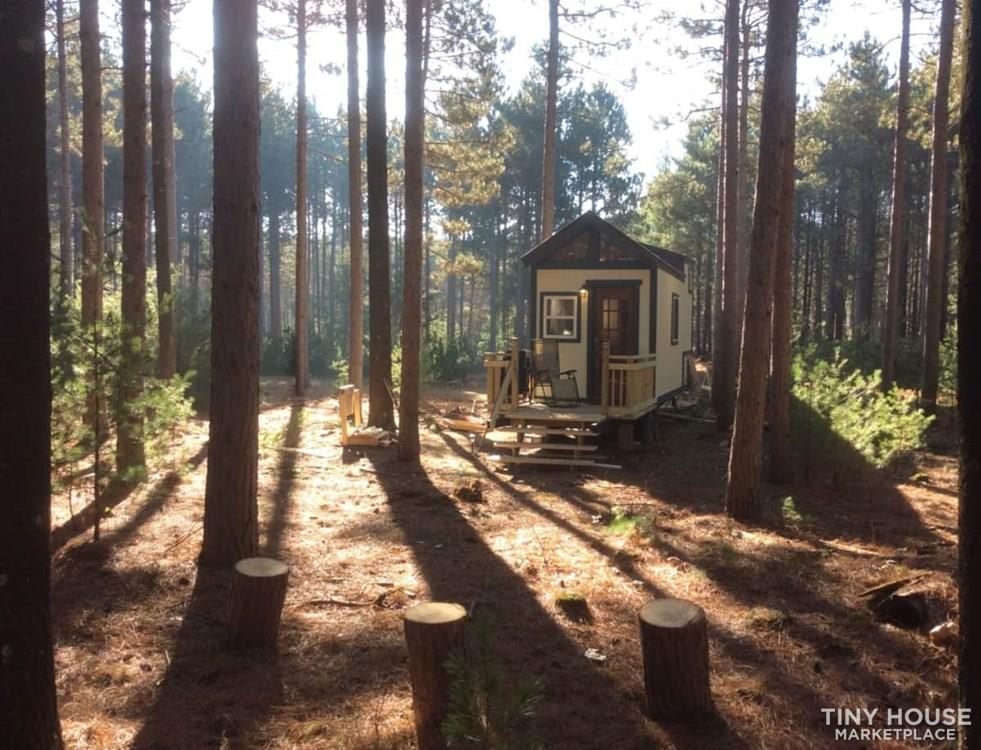 Fully Furhished Comfortable Off GridTiny House - Image 3 Thumbnail