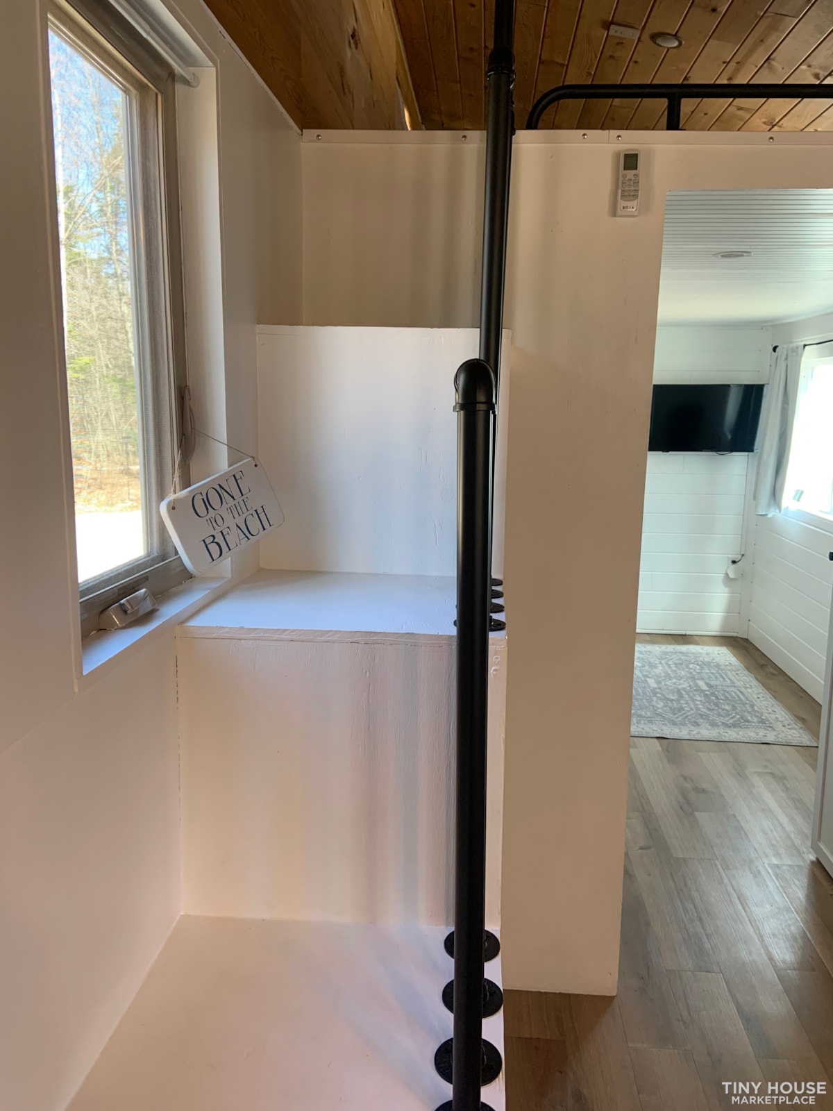 Fully furnished tiny house with solar panels!  - Image 2 Thumbnail
