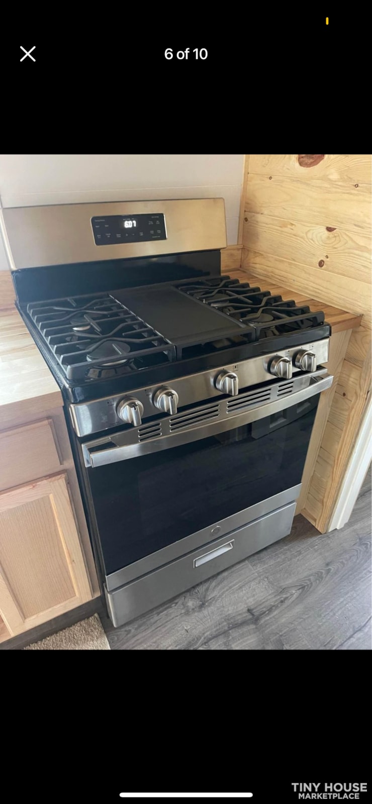 Fully Off Grid capable BRAND NEW custom 2022 tiny home - Image 2 Thumbnail