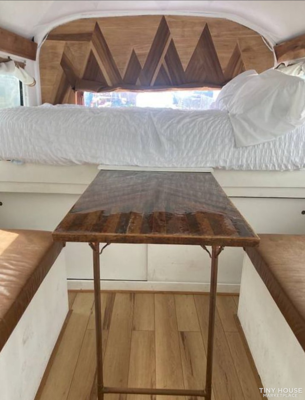 Fully off-grid capable tiny home/converted bus - Image 2 Thumbnail