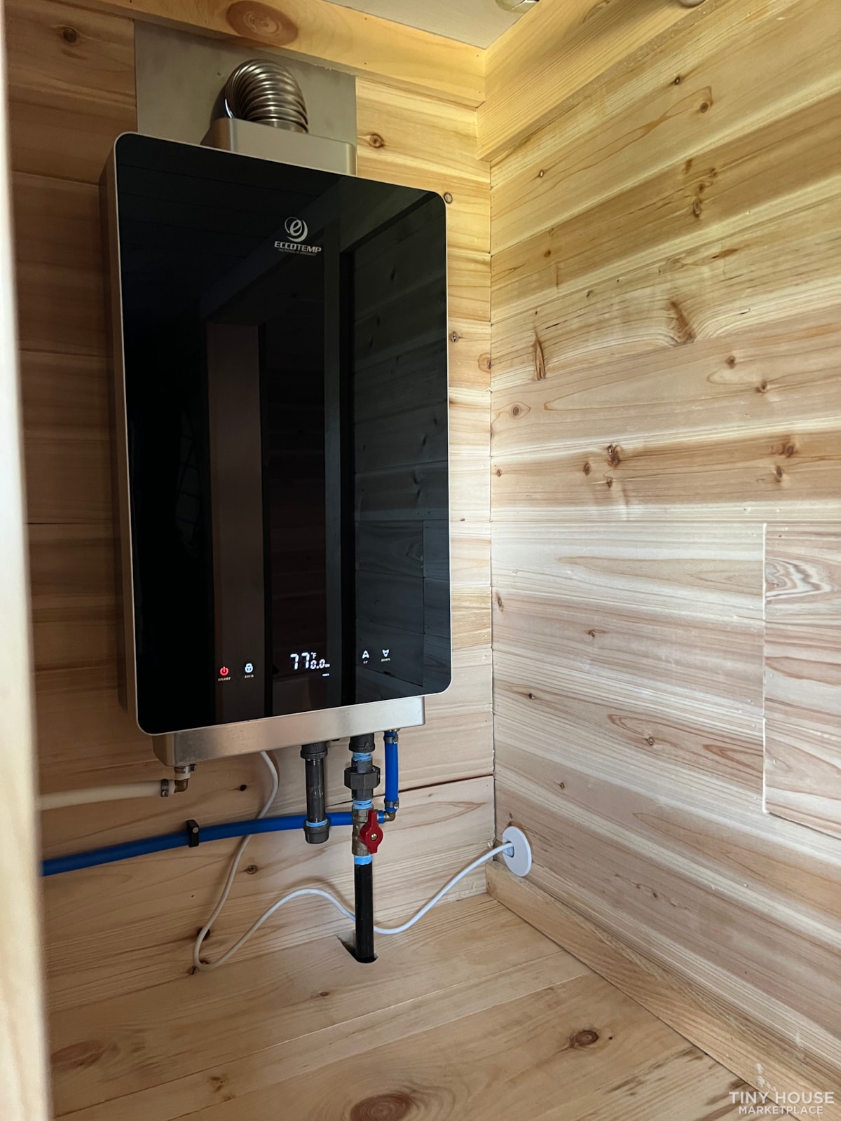 Furnished Beautiful Tiny Home 26Ft - Image 4 Thumbnail