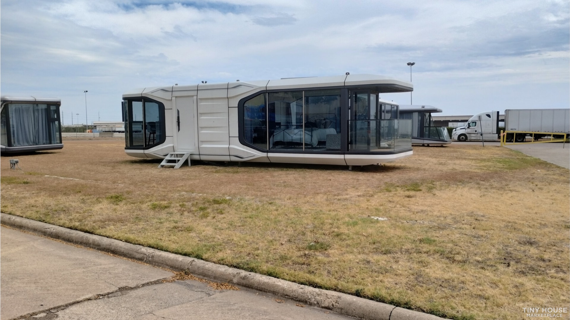 Futuristic Tiny Home ADU 400 SQFT Full Bath