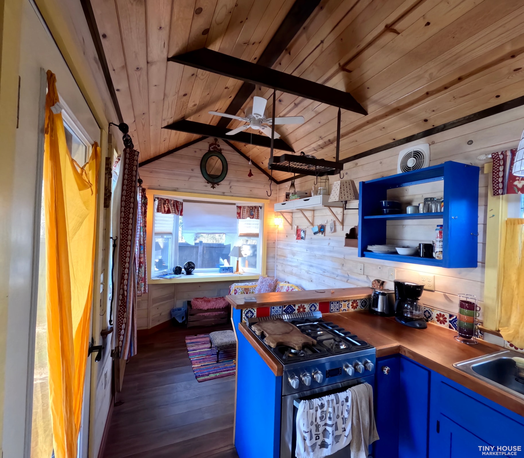 Fully Furnished Gem on Wheels w/ LOFT (PENDING) - Image 2 Thumbnail