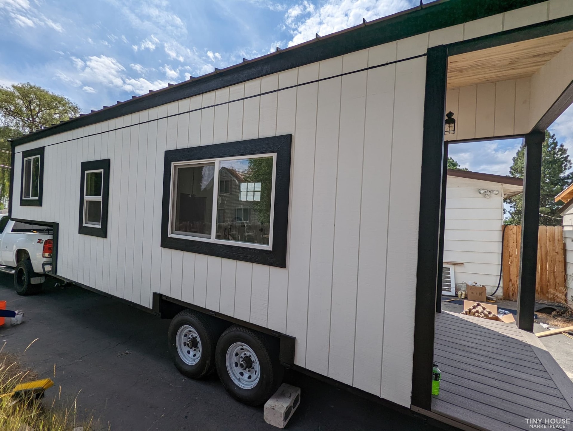 Genesis - 32' 5th wheel - Image 2 Thumbnail