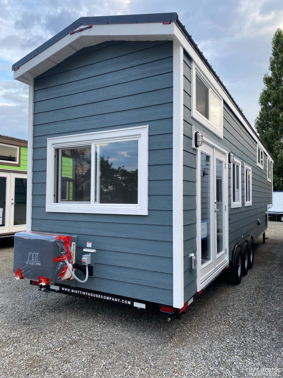 Georgeous 392 sq ft 3 Bedroom Tiny House on Ontario Canada - Image 4 Thumbnail