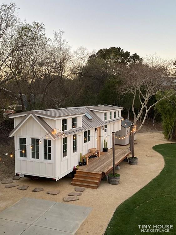 Gorgeous 40' Tiny Home - Image 1 Thumbnail
