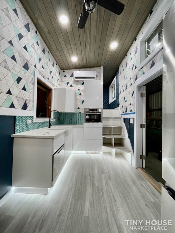 Gorgeous Band New Tiny Home with Modern Finishes - Image 2 Thumbnail