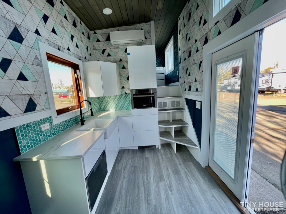 Gorgeous Band New Tiny Home with Modern Finishes - Image 3 Thumbnail