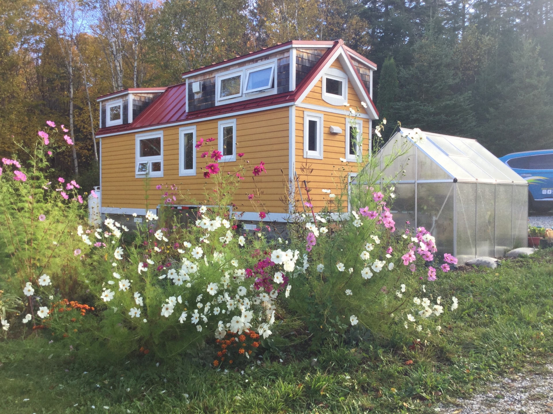 Gorgeous Custom-Built Tiny Home on Wheels, in Cape Breton, NS - Image 1 Thumbnail