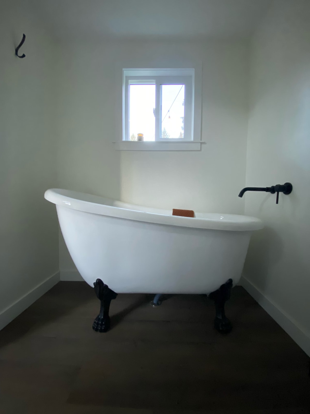 Gorgeous Green & New Tiny Home with Luxurious Tub!! Boring OR - Image 3 Thumbnail