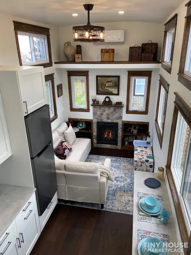 Gorgeous new Tiny house on wheels for sale - Image 2 Thumbnail