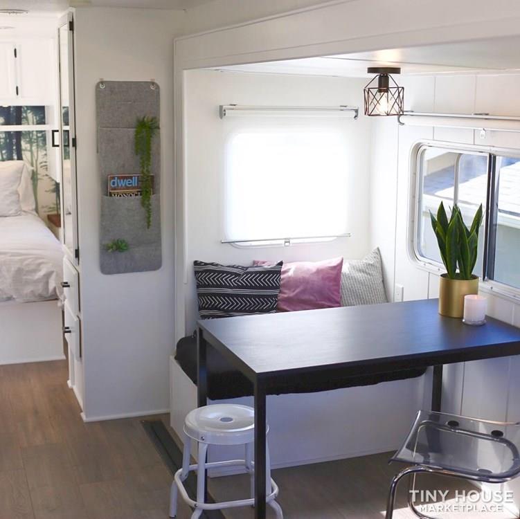 Gorgeous renovated 27’ trailer tiny home