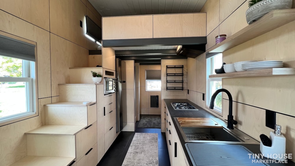 Gorgeous Scandi-style 26' Tiny House on wheels.  Artisan quality showpiece! - Image 2 Thumbnail