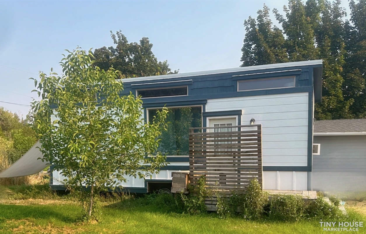 Gorgeous Spacious Tiny Home on Wheels- ID - Image 1 Thumbnail