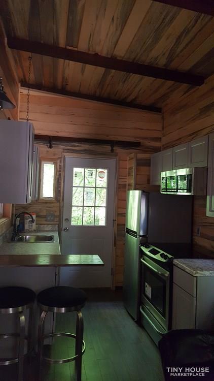 GORGEOUS TINY HOUSE - Image 4 Thumbnail