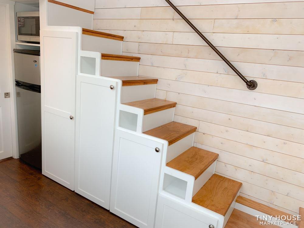 Gorgeous Tiny House With Dual Lofts and Main Floor Sleeping - Image 4 Thumbnail