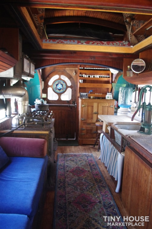 Grace The Enchanted Bus – Stunning 1970’s conversion - Like out of a fairytale - Image 4 Thumbnail