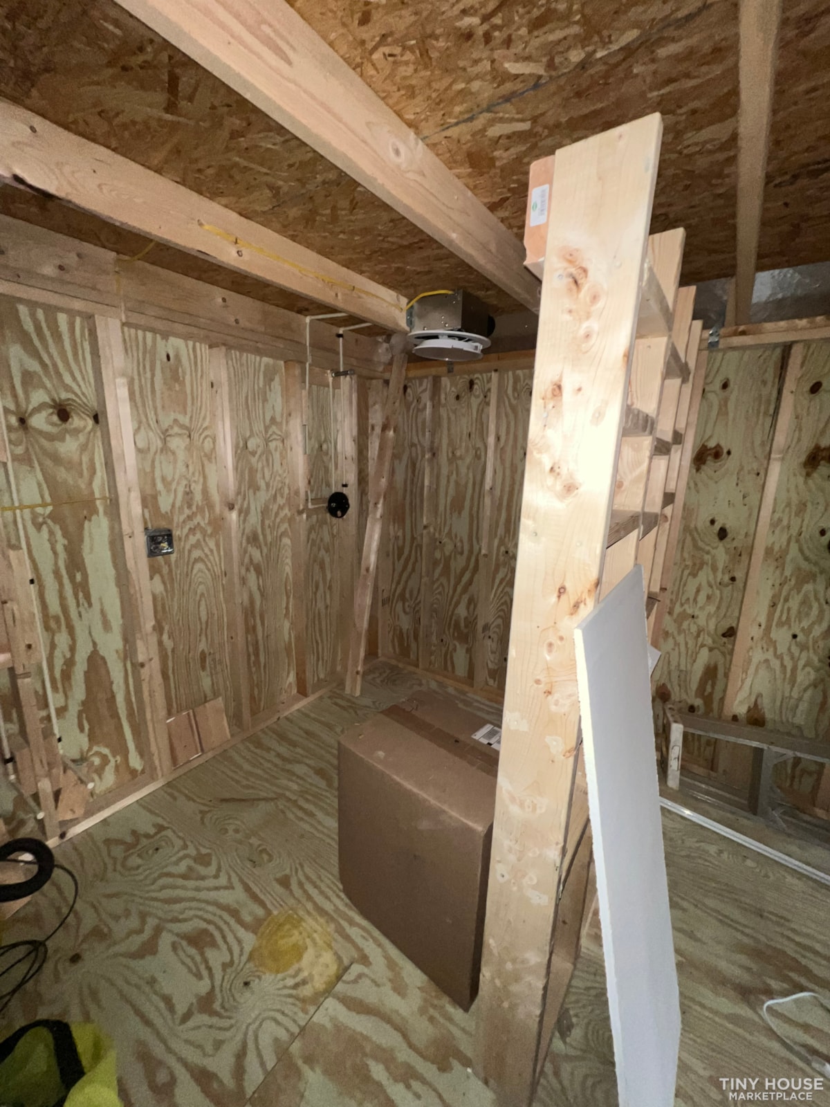 Graceland 12” by 24” Lofted Cabin, Wired w/ Water - Image 4 Thumbnail