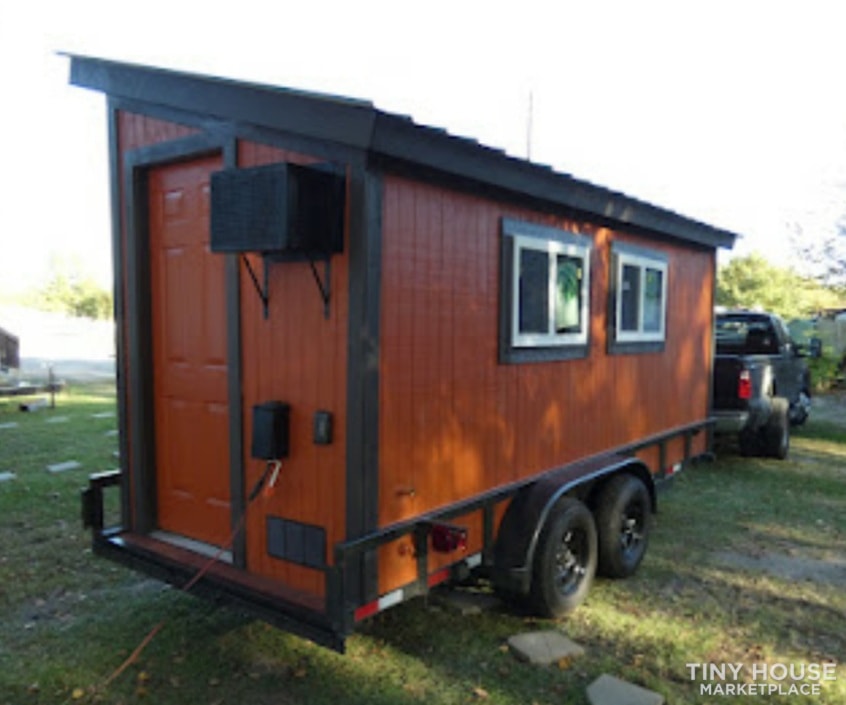 GREAT CAMPER! NEW! 112sq ft.