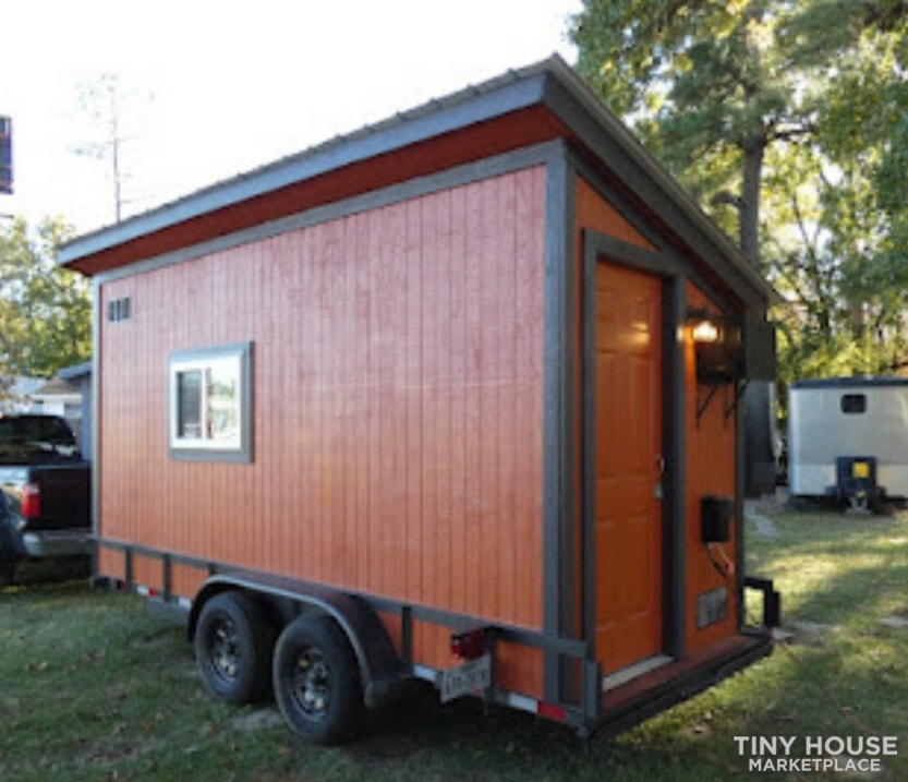 GREAT CAMPER! NEW! 112sq ft. - Image 2 Thumbnail