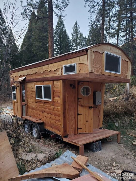 Gypsy  Moon  Caravan ,nomadic  adventures, or permanent dwelling ,one of a kind. - Image 2 Thumbnail