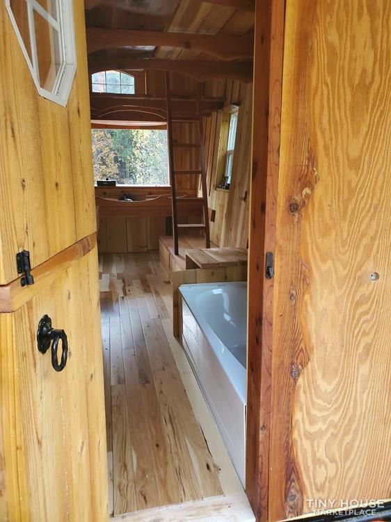 Gypsy  Moon  Caravan ,nomadic  adventures, or permanent dwelling ,one of a kind. - Image 4 Thumbnail